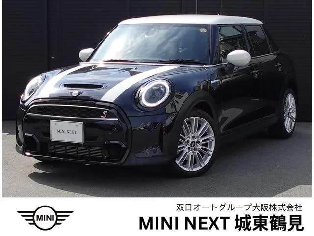 MINI MINI COOPER SD CLASSIC TRIM 2022 — фото 1, купить с доставкой в Москву