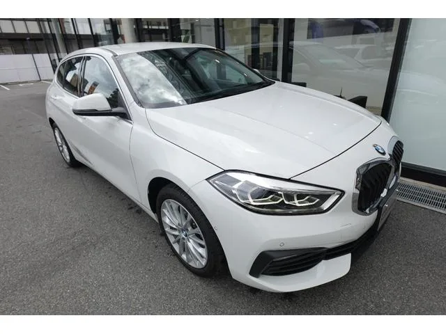 BMW 1 Series 118D PLAY 2023 — миниатюра 2