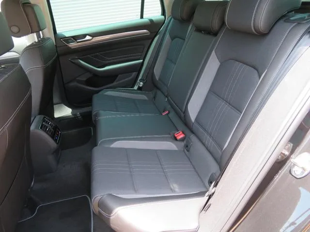 Volkswagen PASSAT ALLTRACK TDI 4MOTION 2024 — миниатюра 3