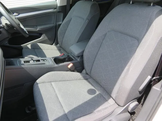 Volkswagen Golf ETSI ACTIVE PLATINUM EDITION 2024 — миниатюра 2