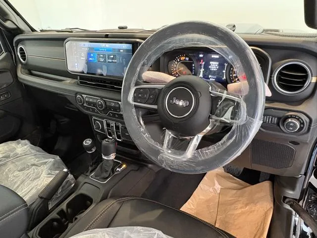 Chrysler Jeep JEEP WRANGLER UNLIMITED SAHARA 2025 — миниатюра 3