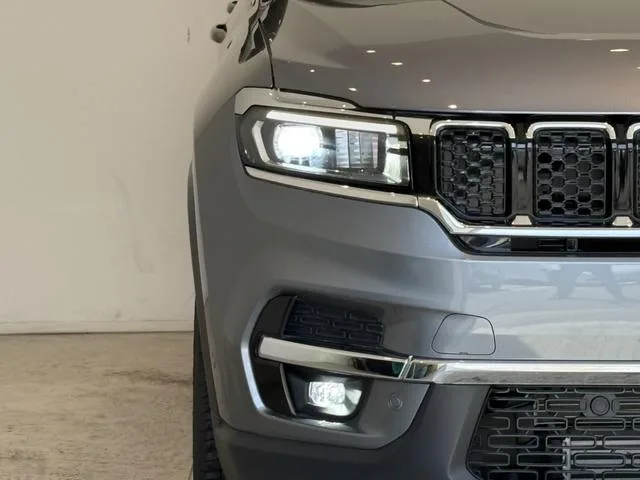 Chrysler Jeep JEEP COMMANDER LIMITED 2024 — миниатюра 5