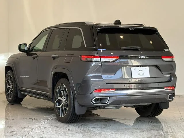 Chrysler Jeep JEEP GRAND CHEROKEE 4xe SUMMIT RESERVE 4XE 2023 — миниатюра 2