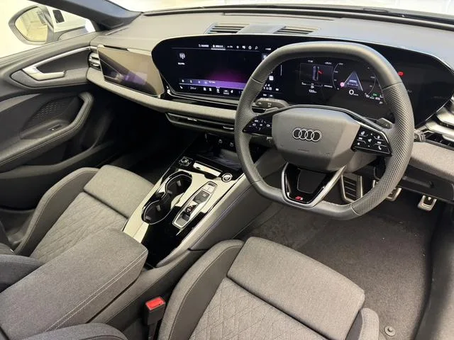 Audi A5 AVANT TFSI 110KW S LINE PACKAGE 2025 — миниатюра 4