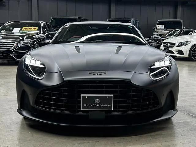 Aston Martin DB12 BASE GRADE 2024 — миниатюра 3