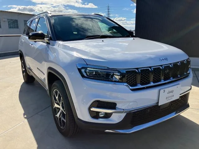 Chrysler Jeep JEEP COMMANDER LIMITED 2024 — миниатюра 2
