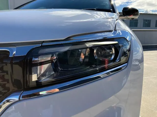 Chrysler Jeep JEEP COMMANDER LIMITED 2024 — миниатюра 4