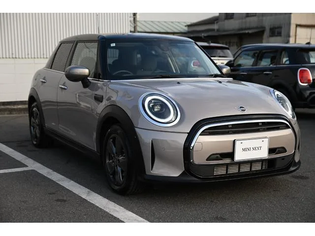 MINI MINI COOPER D ESSENTIAL TRIM 2022 — миниатюра 2