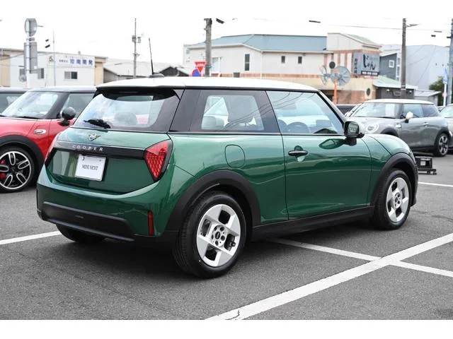 MINI MINI COOPER C FAVOURED TRIM 2024 — миниатюра 5