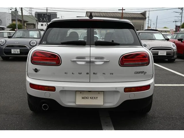 MINI MINI COOPER D CLUBMAN CLASSIC TRIM 2023 — миниатюра 2