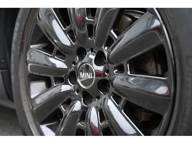 MINI MINI COOPER D CROSSOVER PREMIUM PLUS PACKAGE ESSENTIAL TRIM 2023 — миниатюра 5