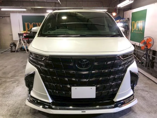 Toyota ALPHARD HYBRID Z 2023 — фото 1, купить с доставкой в Москву