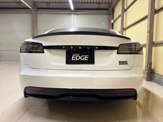 Tesla Model S 2023 — миниатюра 2
