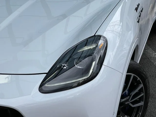 Maserati GRECALE MODENA 2023 — миниатюра 2