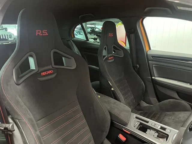 Renault MEGANE R.S.ULTIME 2024 — миниатюра 3