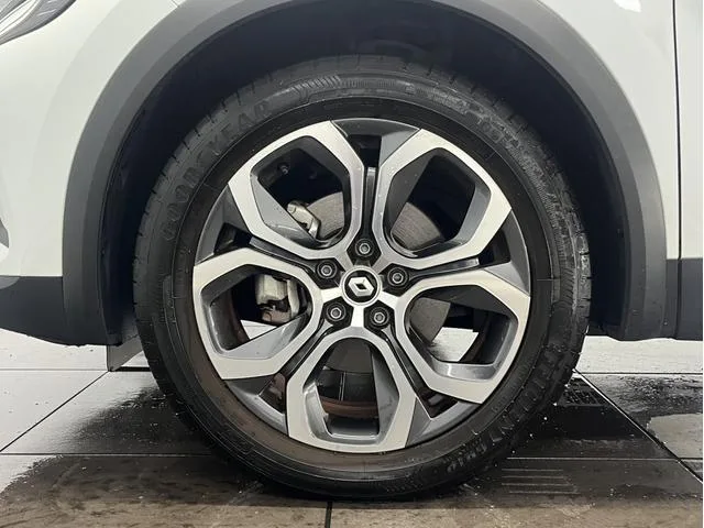 Renault CAPTUR E-TECH HYBRID 2023 — миниатюра 5