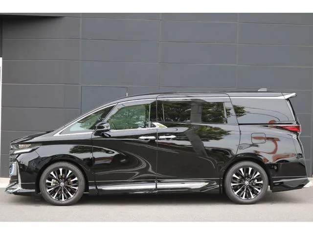 Toyota VELLFIRE HYBRID EXECUTIVE LOUNGE 2023 — миниатюра 3