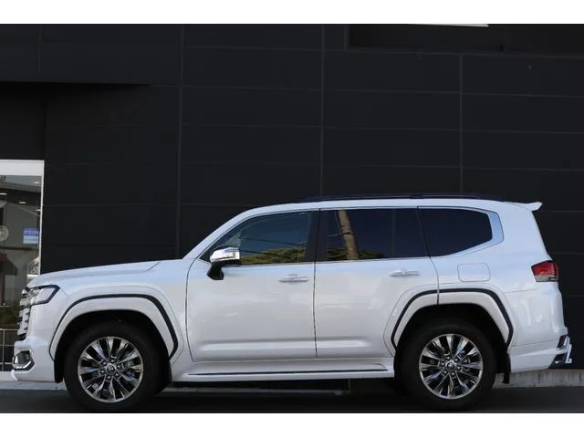 Toyota Land Cruiser ZX 2024 — миниатюра 3