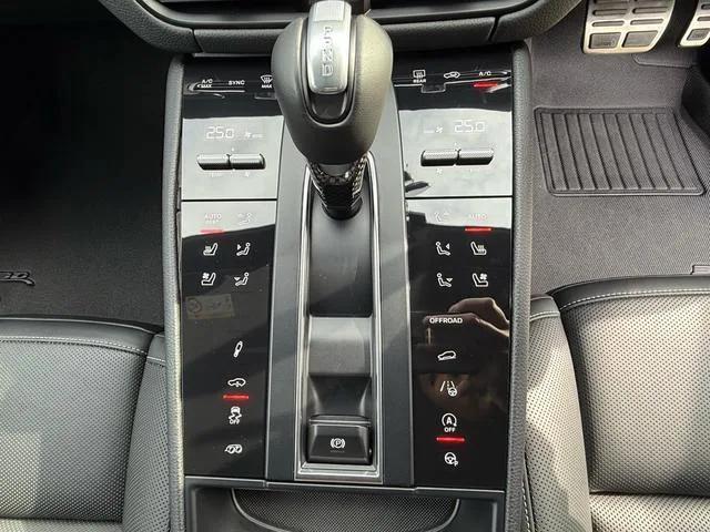 Porsche MACAN MACAN GTS 2024 — миниатюра 4