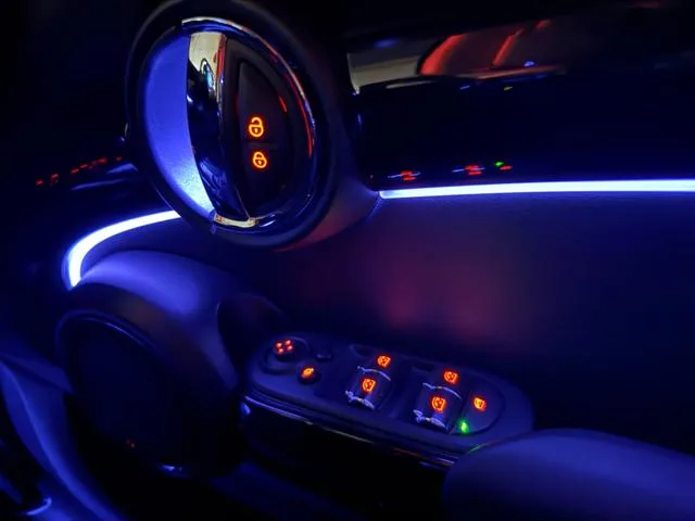 MINI MINI COOPER D CLASSIC TRIM 2022 — миниатюра 3