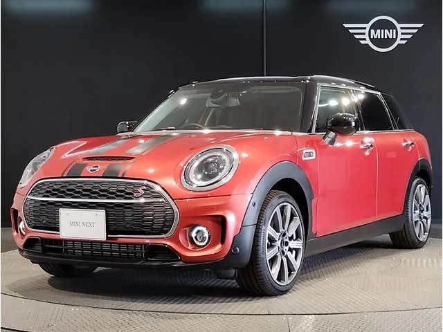MINI MINI COOPER SD CLUBMAN CLASSIC TRIM 2022 — фото 1, купить с доставкой в Москву