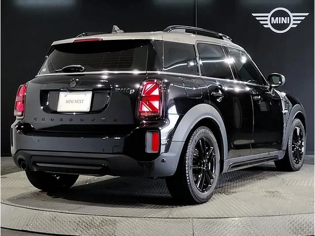 MINI MINI COOPER D CROSSOVER SHADOW EDITION 2022 — миниатюра 3