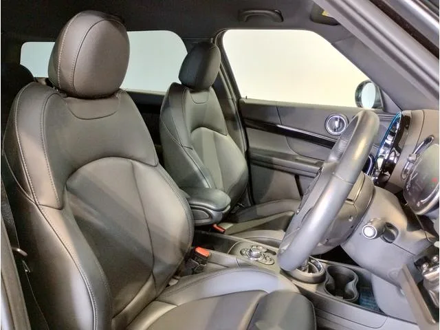 MINI MINI COOPER D CROSSOVER SHADOW EDITION 2022 — миниатюра 4