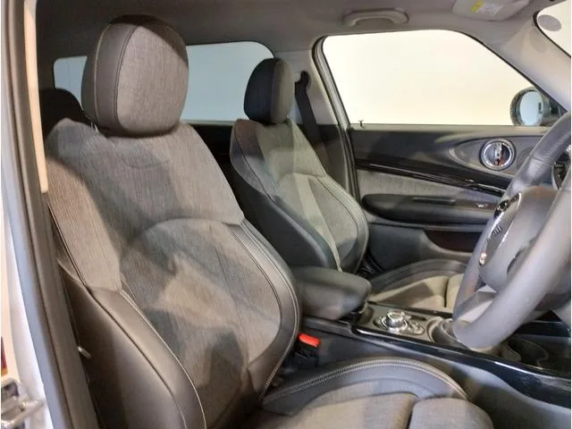 MINI MINI COOPER D CLUBMAN PREMIUM PLUS PACKAGE CLASSIC TRIM 2023 — миниатюра 4