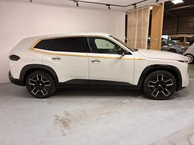 BMW XM BASE GRADE 2025 — миниатюра 2