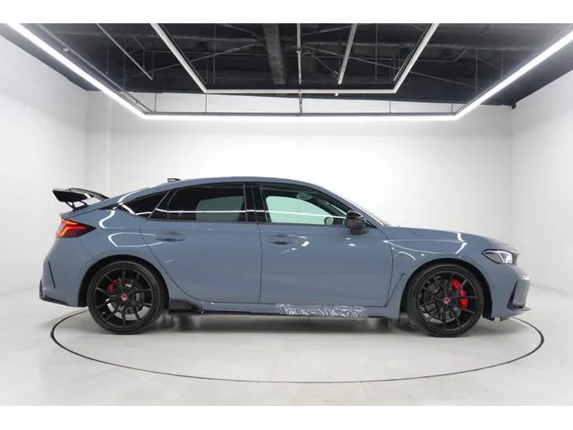 Honda CIVIC TYPE R RACING BLACK PACKAGE 2026 — миниатюра 2
