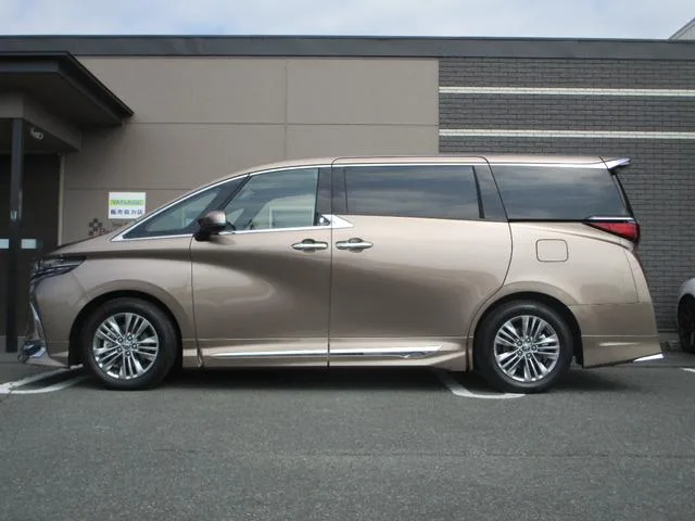 Toyota Alphard Z 2025 — миниатюра 2