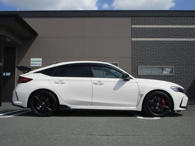 Honda CIVIC TYPE R 2025 — миниатюра 3