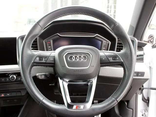 Audi A1 SPORTBACK 25 TFSI S LINE 2024 — миниатюра 3