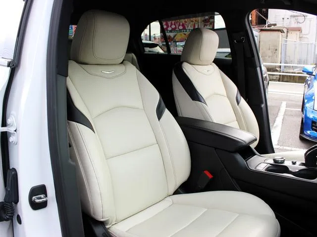 Cadillac CADILLAC XT4 SPORT 2022 — миниатюра 4