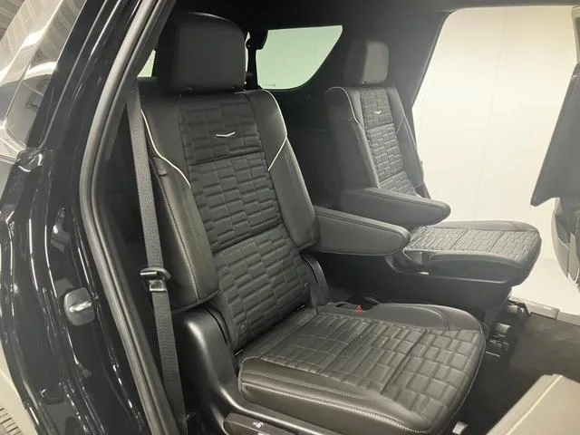 Cadillac CADILLAC ESCALADE PLATINUM 2024 — миниатюра 2
