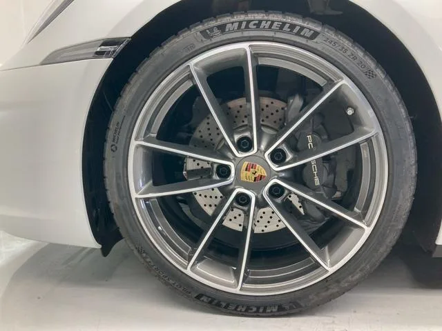Porsche 911 2024 — миниатюра 5