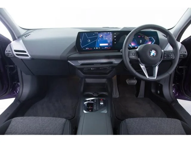 BMW 1 SERIES 120 2025 — миниатюра 2