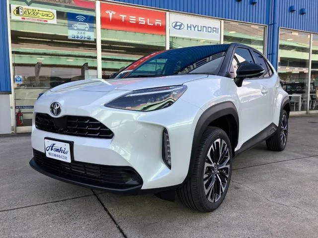 Toyota YARIS CROSS HYBRID Z 2025 — миниатюра 3