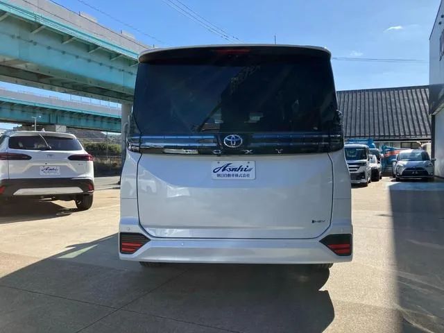 Toyota VOXY HYBRID S-Z 2026 — миниатюра 2
