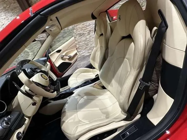 Ferrari F8 Spider BASE GRADE 2022 — миниатюра 4