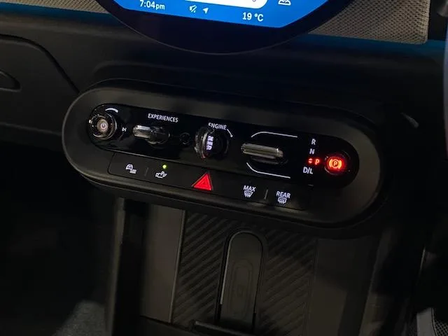 MINI MINI COOPER C FAVOURED TRIM 2024 — миниатюра 5