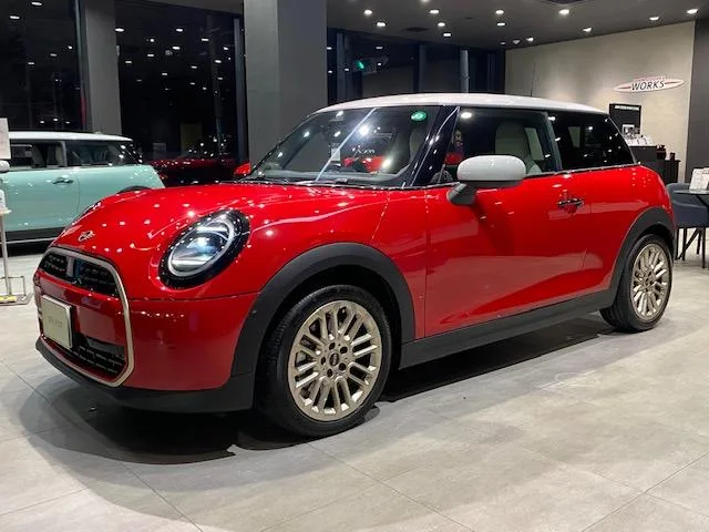 MINI MINI COOPER C FAVOURED TRIM 2024 — фото 1, купить с доставкой в Москву