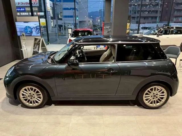 MINI MINI COOPER C FAVOURED TRIM 2024 — миниатюра 5