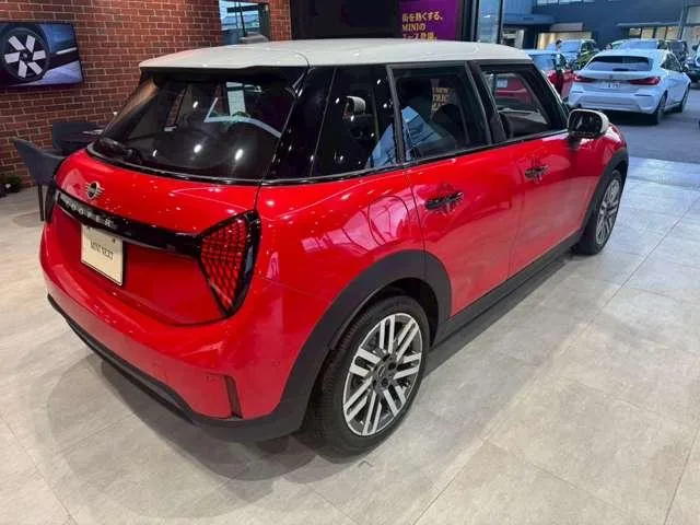 MINI MINI COOPER C CLASSIC TRIM 2025 — миниатюра 4