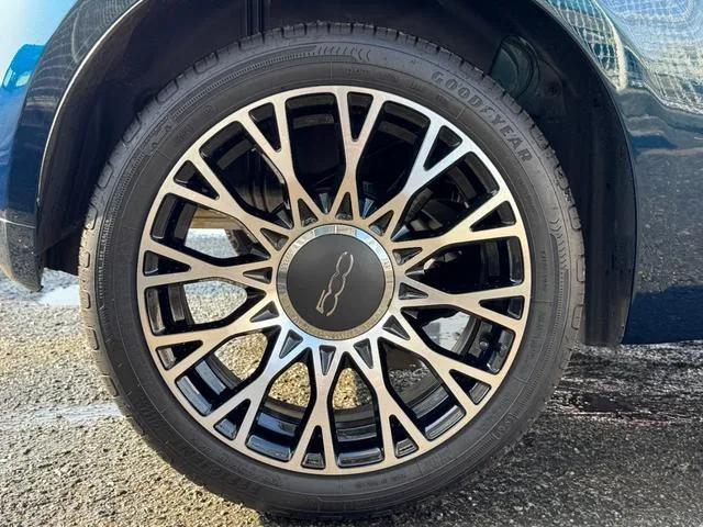 Fiat 500 GRANDE BLU 2024 — миниатюра 2