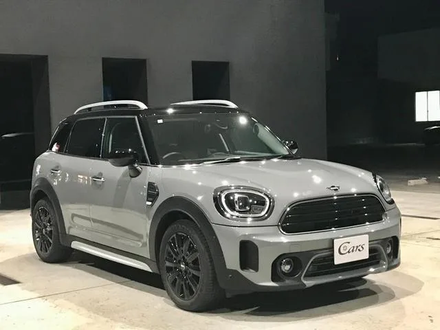 MINI MINI COOPER D CROSSOVER CLASSIC TRIM 2022 — миниатюра 3