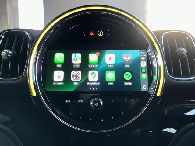 MINI MINI COOPER D CROSSOVER CLASSIC TRIM 2022 — миниатюра 4