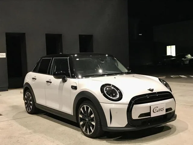 MINI MINI COOPER CAMDEN EDITION 2024 — миниатюра 3