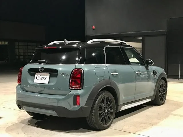 MINI MINI COOPER D CROSSOVER PREMIUM PLUS PACKAGE CLASSIC TRIM 2023 — миниатюра 3