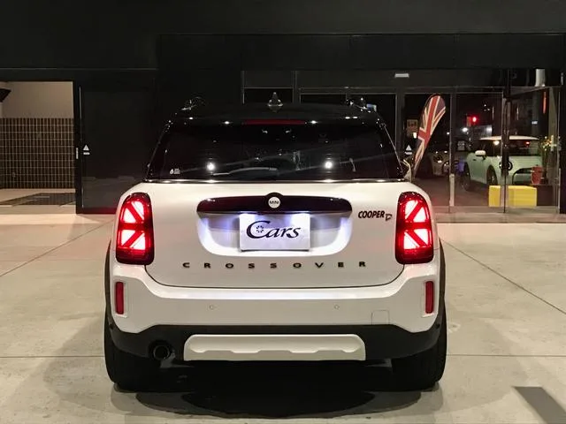 MINI MINI COOPER D CROSSOVER UNTAMED EDITION 2023 — миниатюра 2